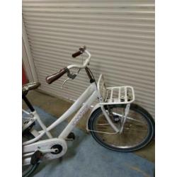 fiets meisje 24 inch wit met rek voorop handrem terugtrapre
