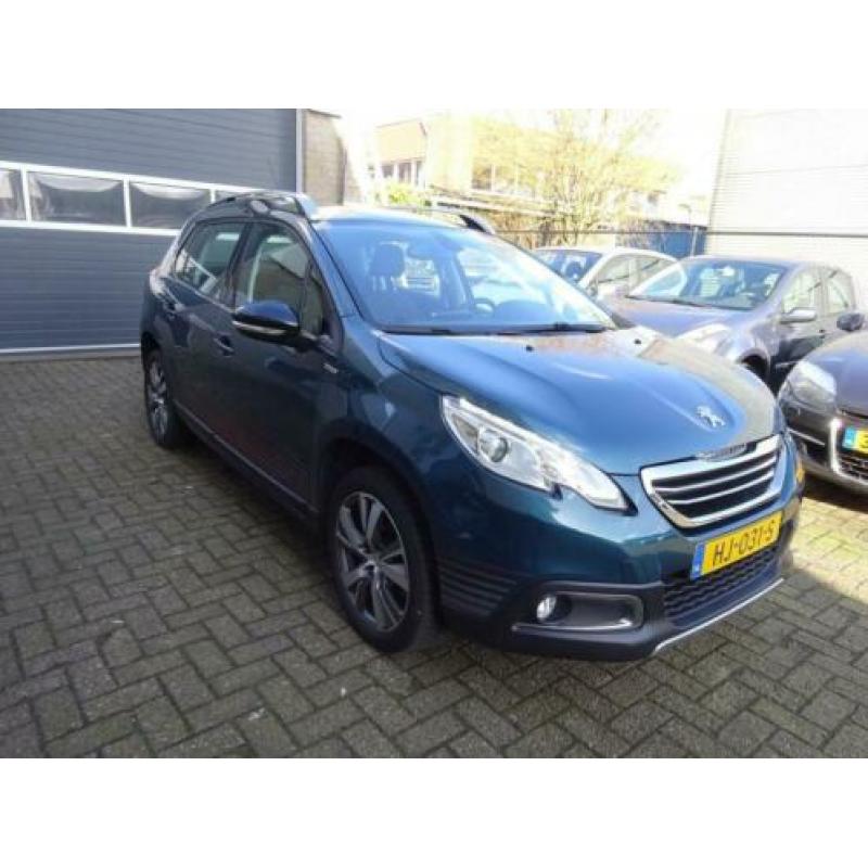 Peugeot 2008 1.2 PureTech Urban Cross