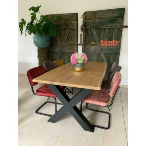 EIKEN Tafels Boomstam Tafel Vergadertafels SHOWROOM OPEN