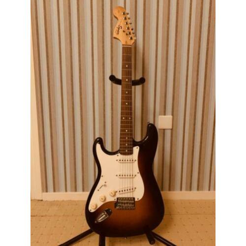 Linkshandige/Lefty Squier/Fender Stratocaster Sunburst