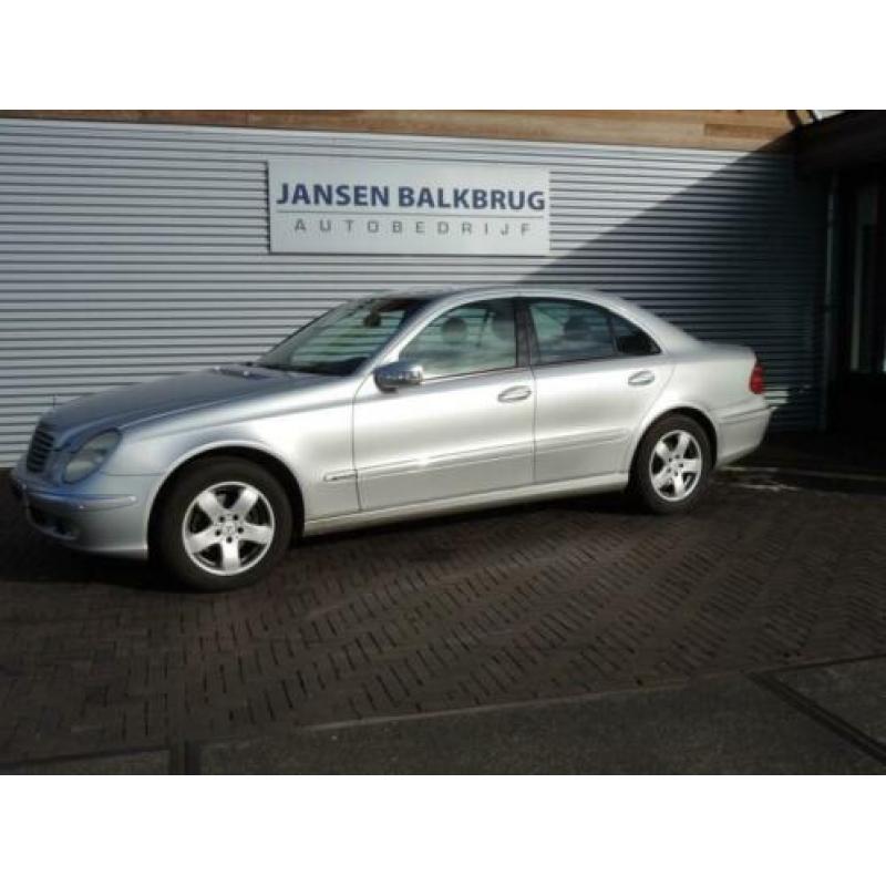 Mercedes-Benz E-Klasse 200 CDI Elegance (bj 2004, automaat)