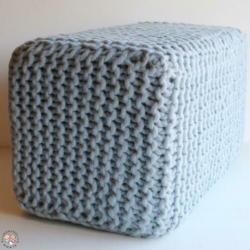 Poef hocker van dikke 100% wol gebreid bijv. blauw > SALE!
