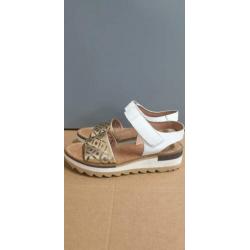 Nieuw ,lederen Zinda sandalen maat 37