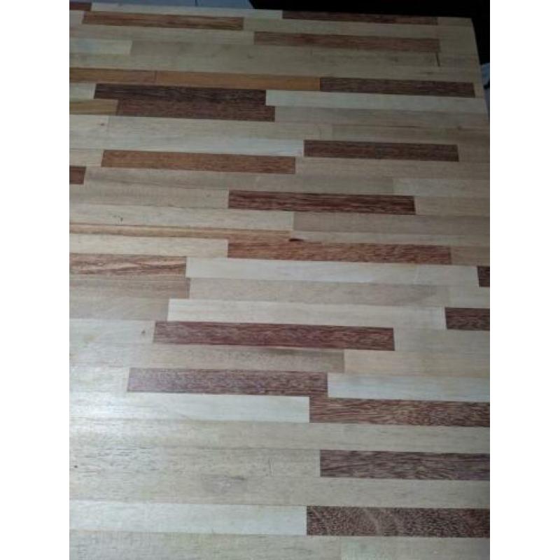Stevige houten salontafel