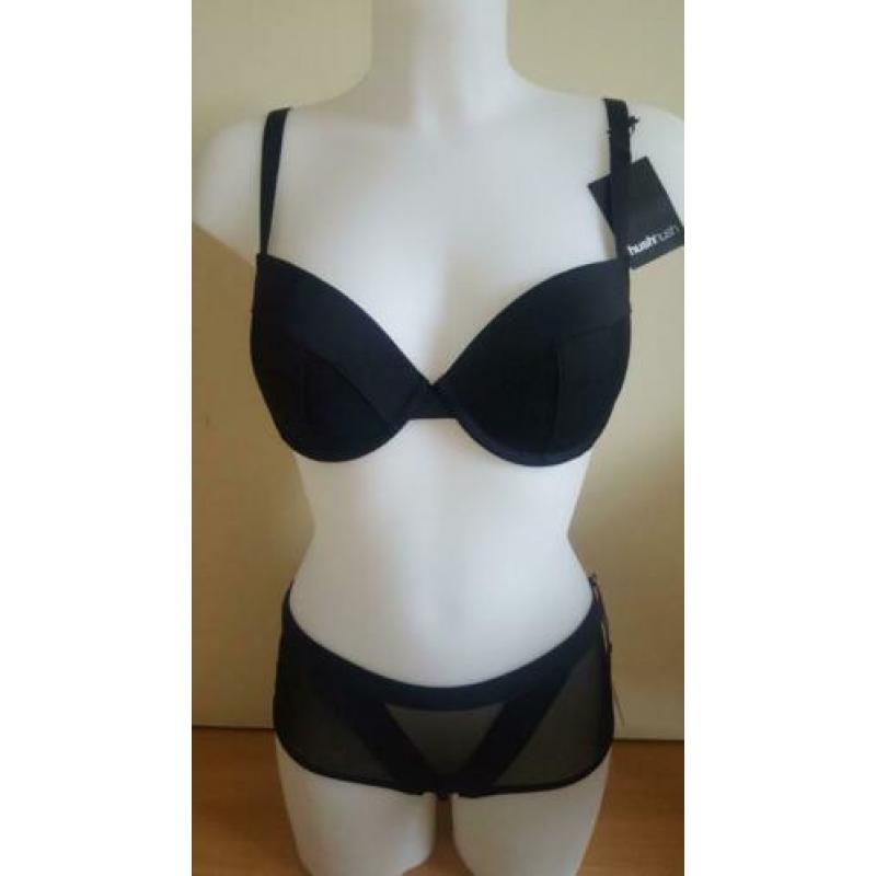 Partij lingerie Hush Hush 258 stuks.