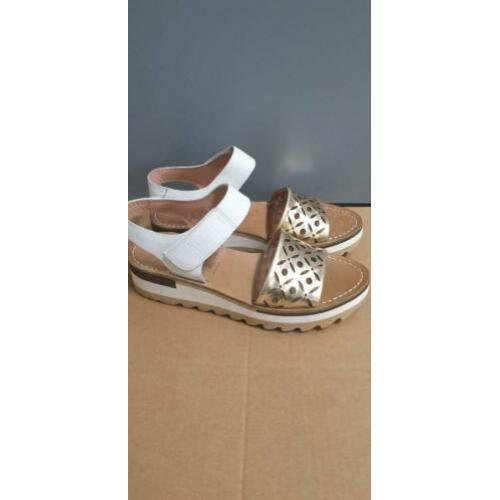 Nieuw ,lederen Zinda sandalen maat 37
