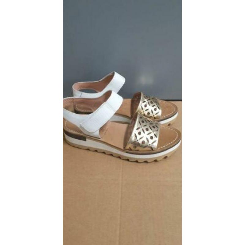 Nieuw ,lederen Zinda sandalen maat 37