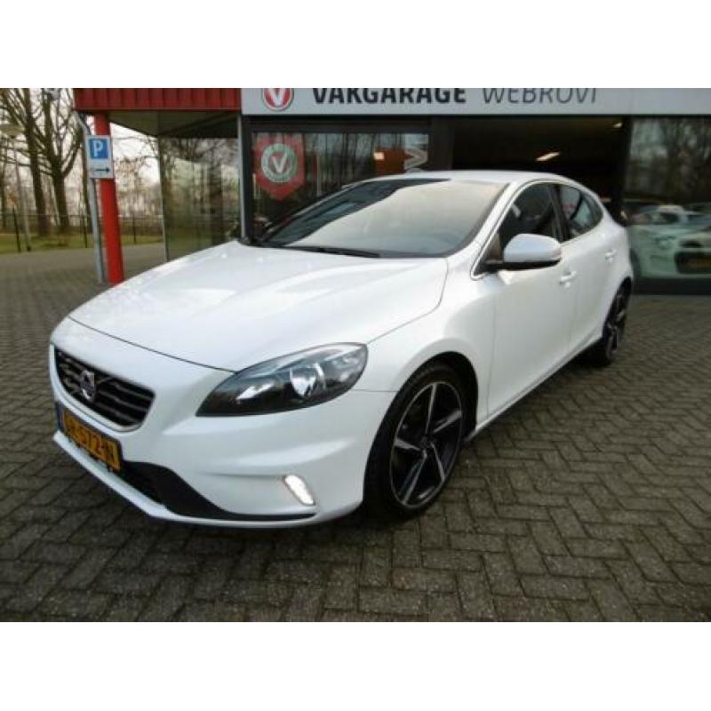 Volvo V40 2.0 D2 R-Design Business Dealerauto (bj 2015)