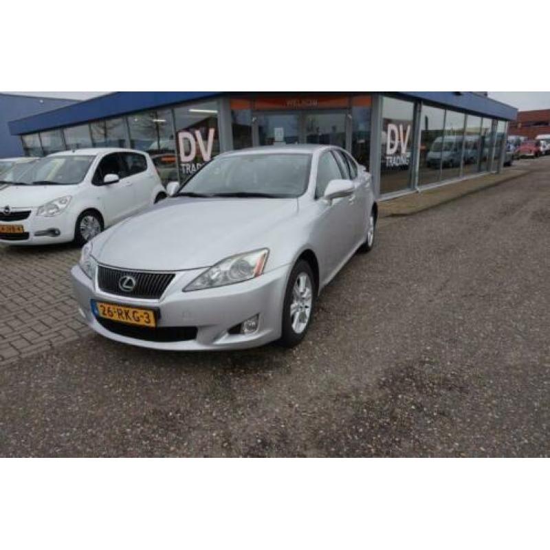 Lexus IS-serie 220d Business Tech