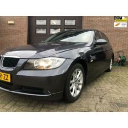 BMW 3-serie 318i High Executive N.A.P.|Nette staat!|PDC|Crui