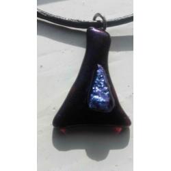 Ketting met hanger van glas. Mooie glazen hanger.