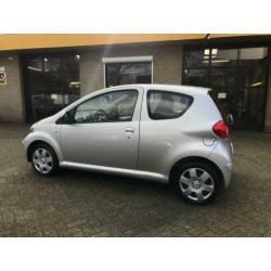 Toyota Aygo 1.0-12V Airco APK 2021 (bj 2006)