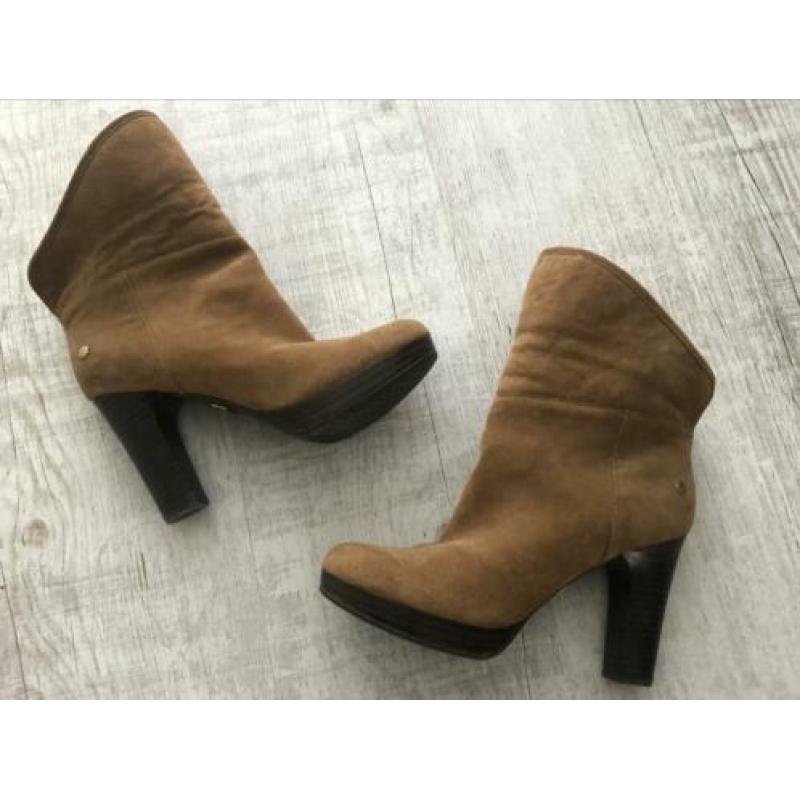 UGG enkellaars suède Nieuw maat 39