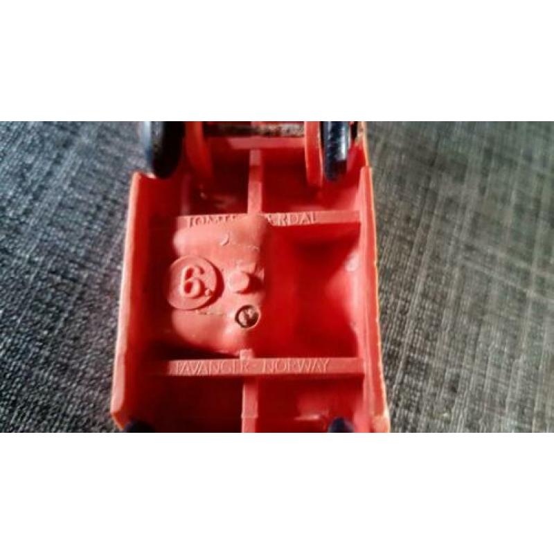3 Tomte Laerdal auto’s