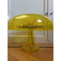 Giancarlo Mattioli voor Artemide - 'Nessino' mushroom lamp