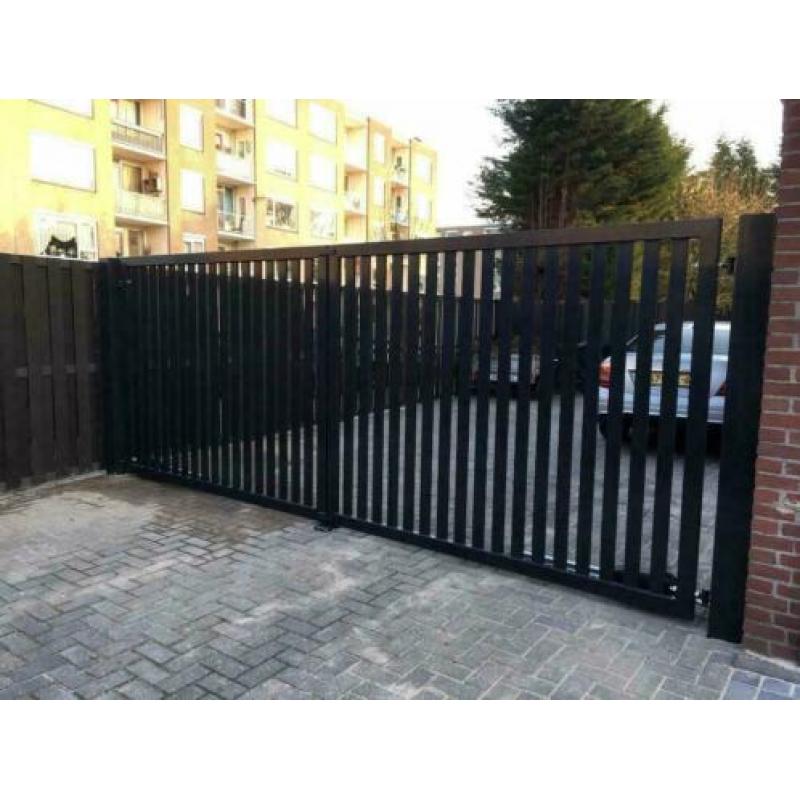 Te koop inrijpoorten en sierhekwerken