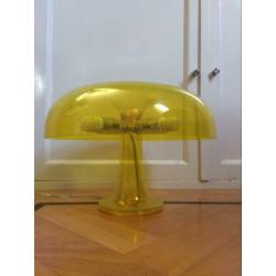 Giancarlo Mattioli voor Artemide - 'Nessino' mushroom lamp