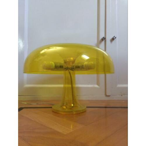 Giancarlo Mattioli voor Artemide - 'Nessino' mushroom lamp