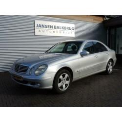 Mercedes-Benz E-Klasse 200 CDI Elegance (bj 2004, automaat)