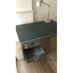 Blerk stalen bureau Gispen stijl