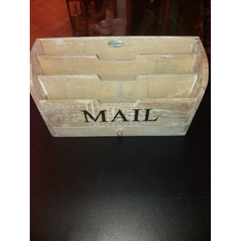 Riverdale post bakje mail