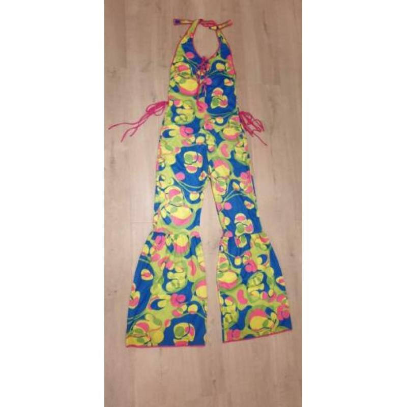 Catsuite. Onesie. Flower power. Neon kleuren.