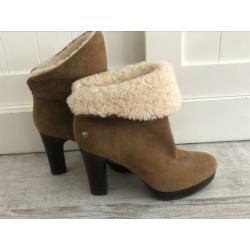 UGG enkellaars suède Nieuw maat 39