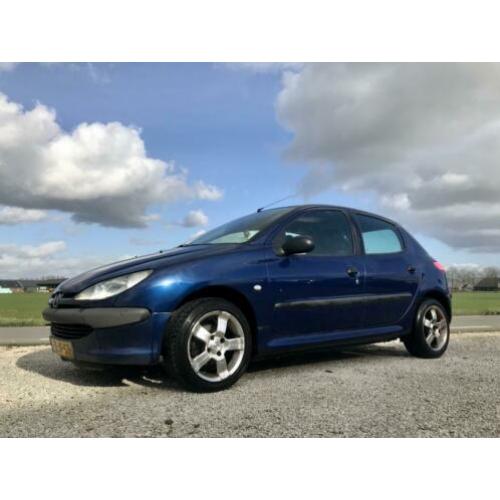 Peugeot 206 1.4 XT, BJ 2000, 5 drs, APK, NAP, Nette Auto