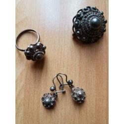 Antieke sieraden set van Zeeuwse knop ring oorbellen broche