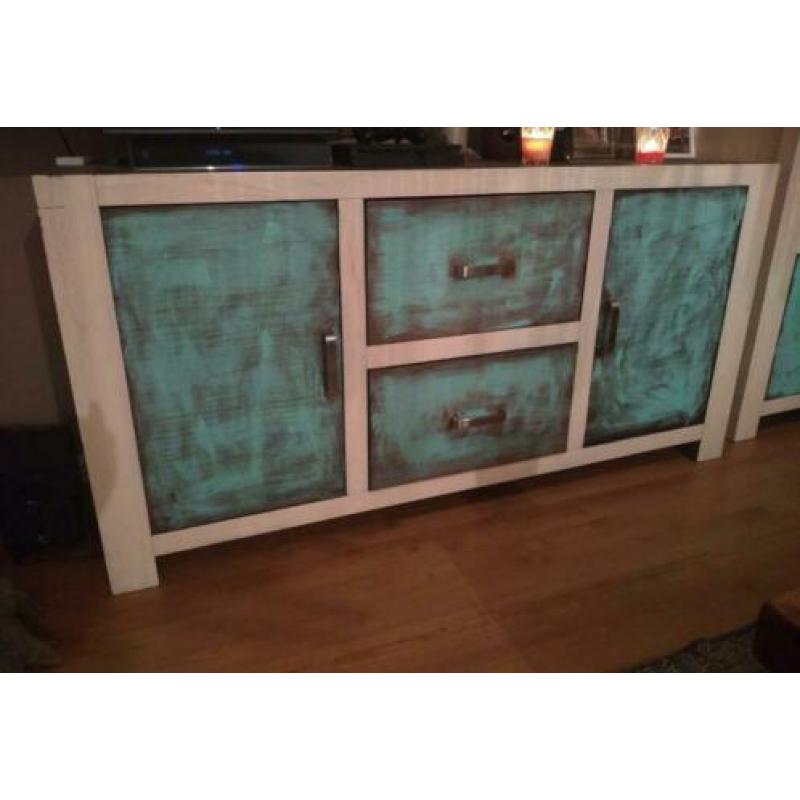 Unieke stijl Dressoir en kast