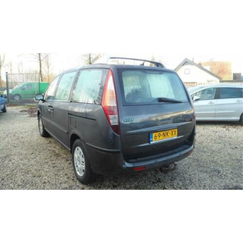 Fiat Ulysse 2.0-16V Emotion (bj 2003)