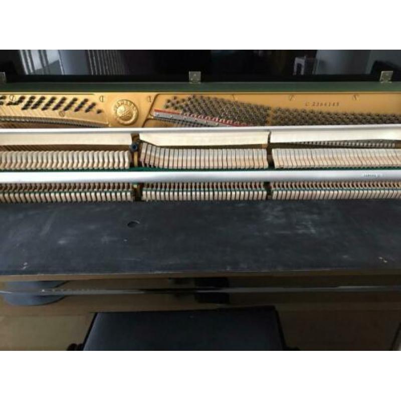 Yamaha Studiepiano met stiltepedaal
