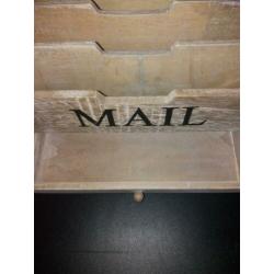 Riverdale post bakje mail