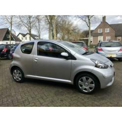 Toyota Aygo 1.0-12V Airco APK 2021 (bj 2006)