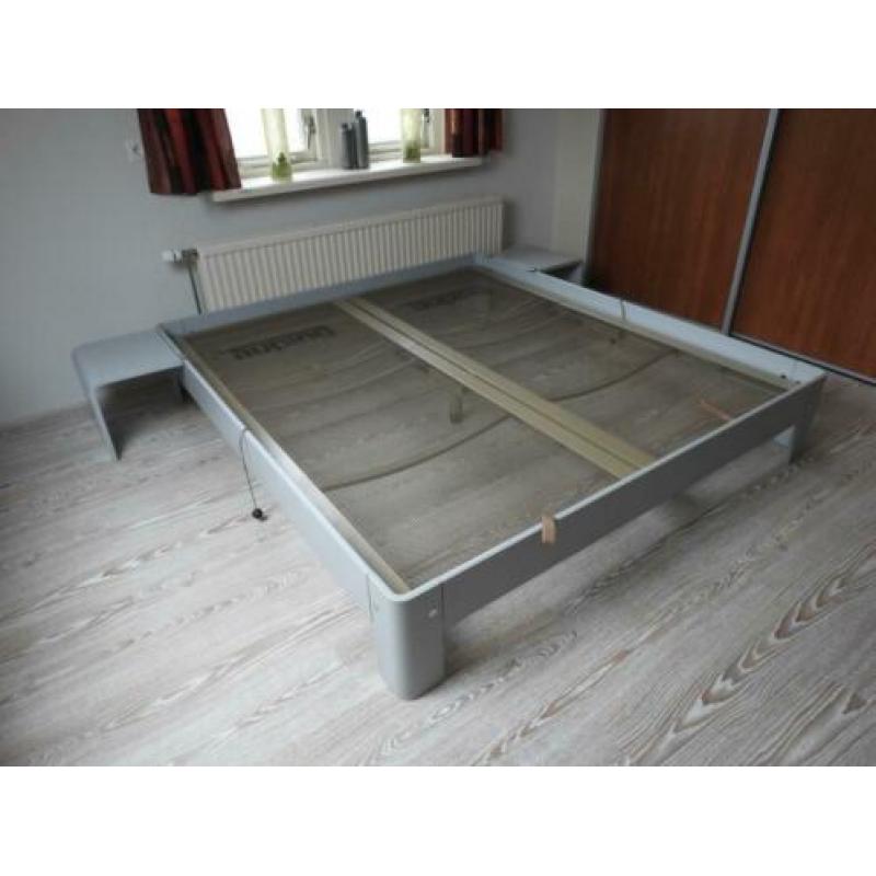 Auping Auronde 180x200cm grijs