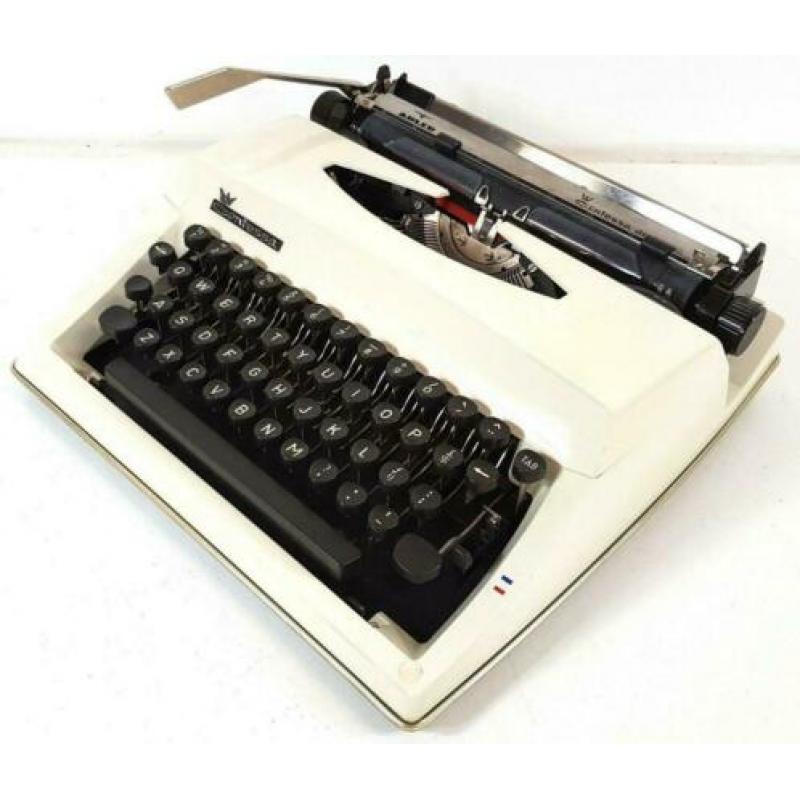 Adler Contessa De Luxe Typemachine Vintage