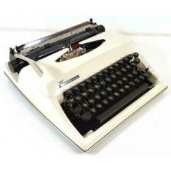 Adler Contessa De Luxe Typemachine Vintage