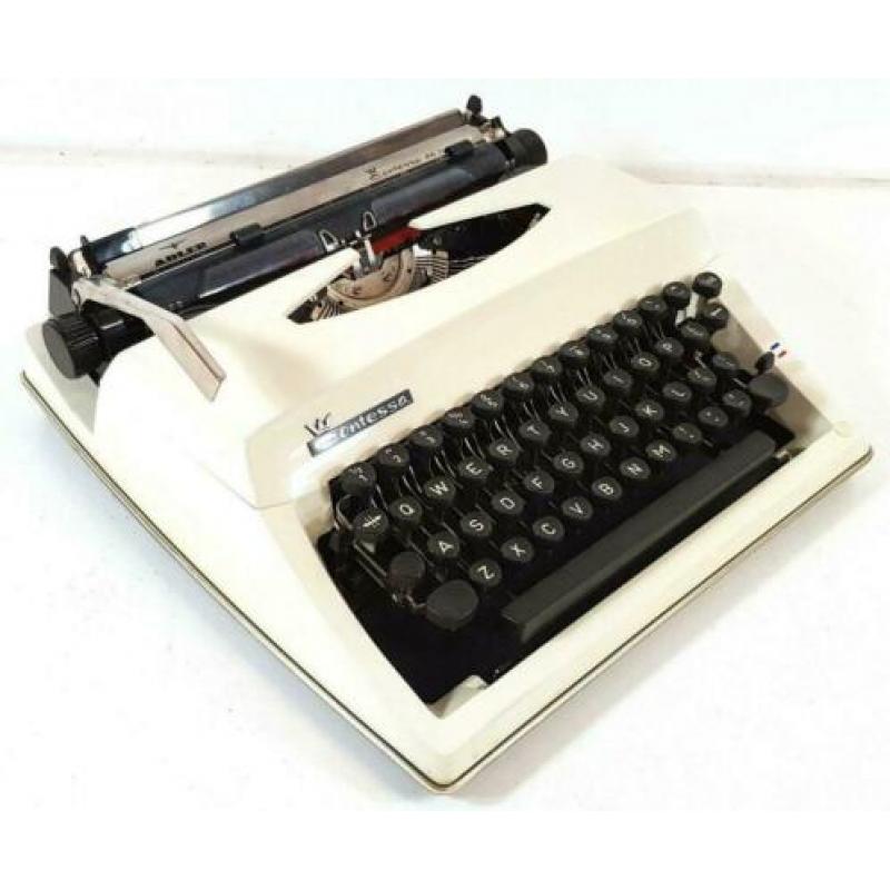 Adler Contessa De Luxe Typemachine Vintage