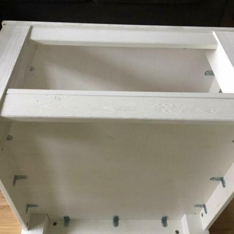 Karwei eigen merk witte salontafel