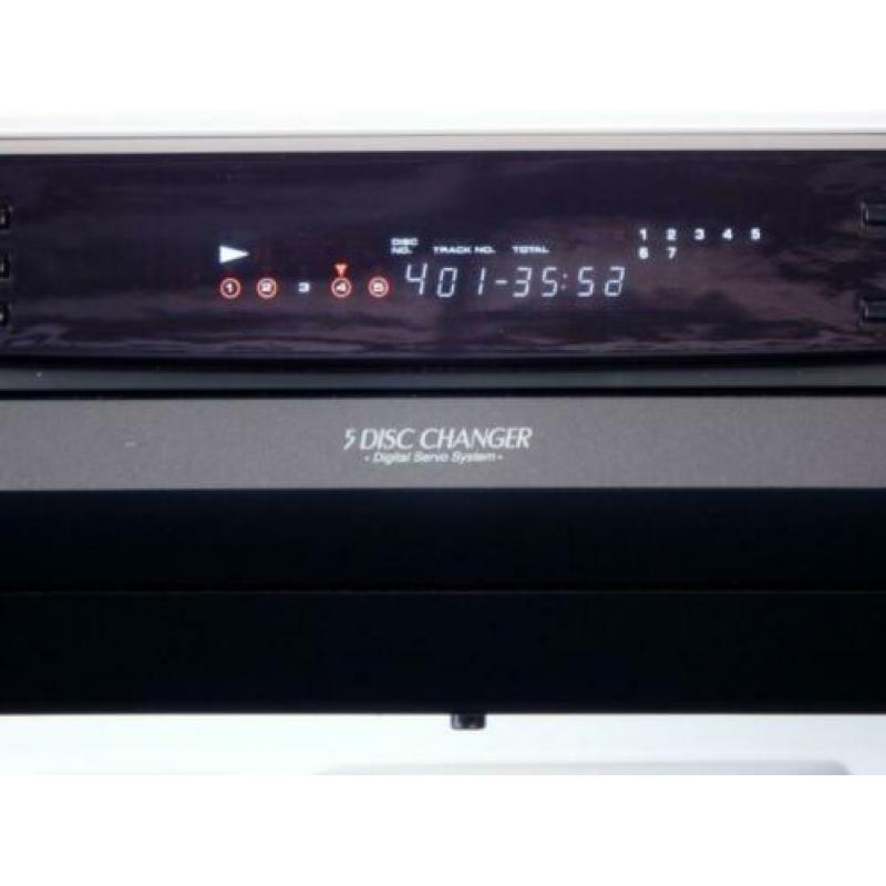 # Kenwood DPF-R3030, 5-cd-wisselaar met digitale uitgang #