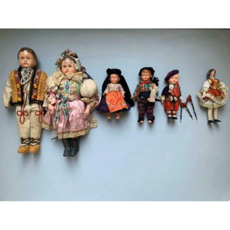 Diverse poppen (antiek)