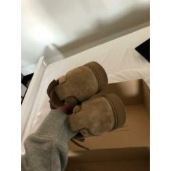 Christian louboutin maat 44