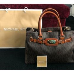 Michael Kors tas ( zgan hij is 1 avond meegeweest )