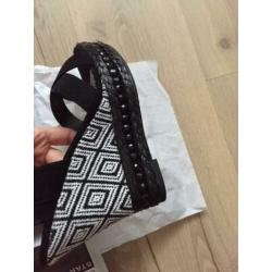 Ellie Goulding Van Haren sandalen met sleehak maat 36 nieuw