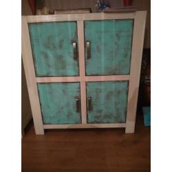 Unieke stijl Dressoir en kast