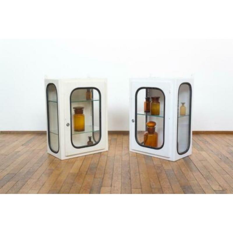 Vintage apothekers vitrine kast vitrine dokterskast