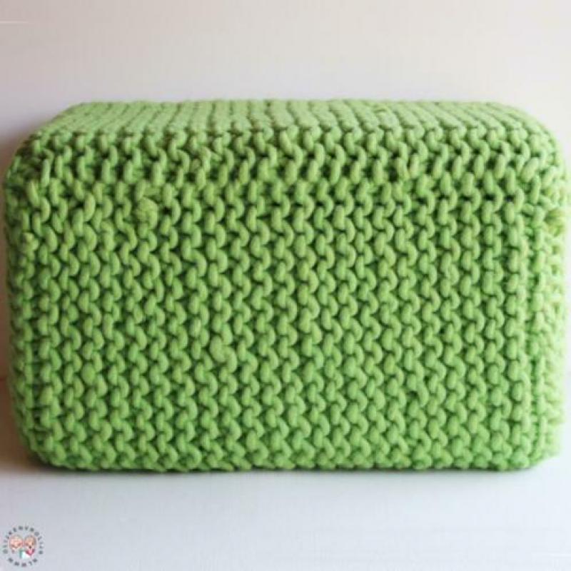 Poef hocker van dikke 100% wol gebreid bijv. blauw > SALE!