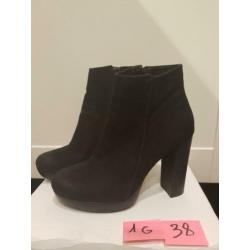 Z.G.A.N ,echte suede SPM enkellaarzen maat 38