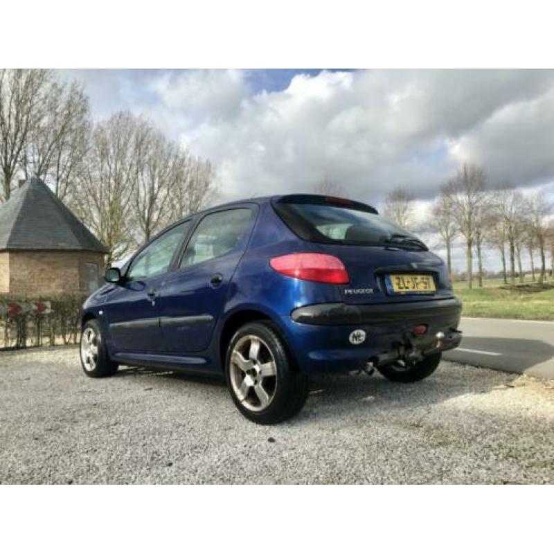 Peugeot 206 1.4 XT, BJ 2000, 5 drs, APK, NAP, Nette Auto