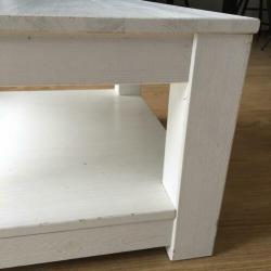 Karwei eigen merk witte salontafel